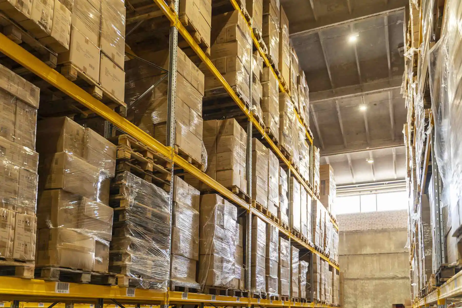 How Many Pallets Fit In A 20ft & 40ft Container? How Many Pallets Fit In A 20ft & 40ft Container?