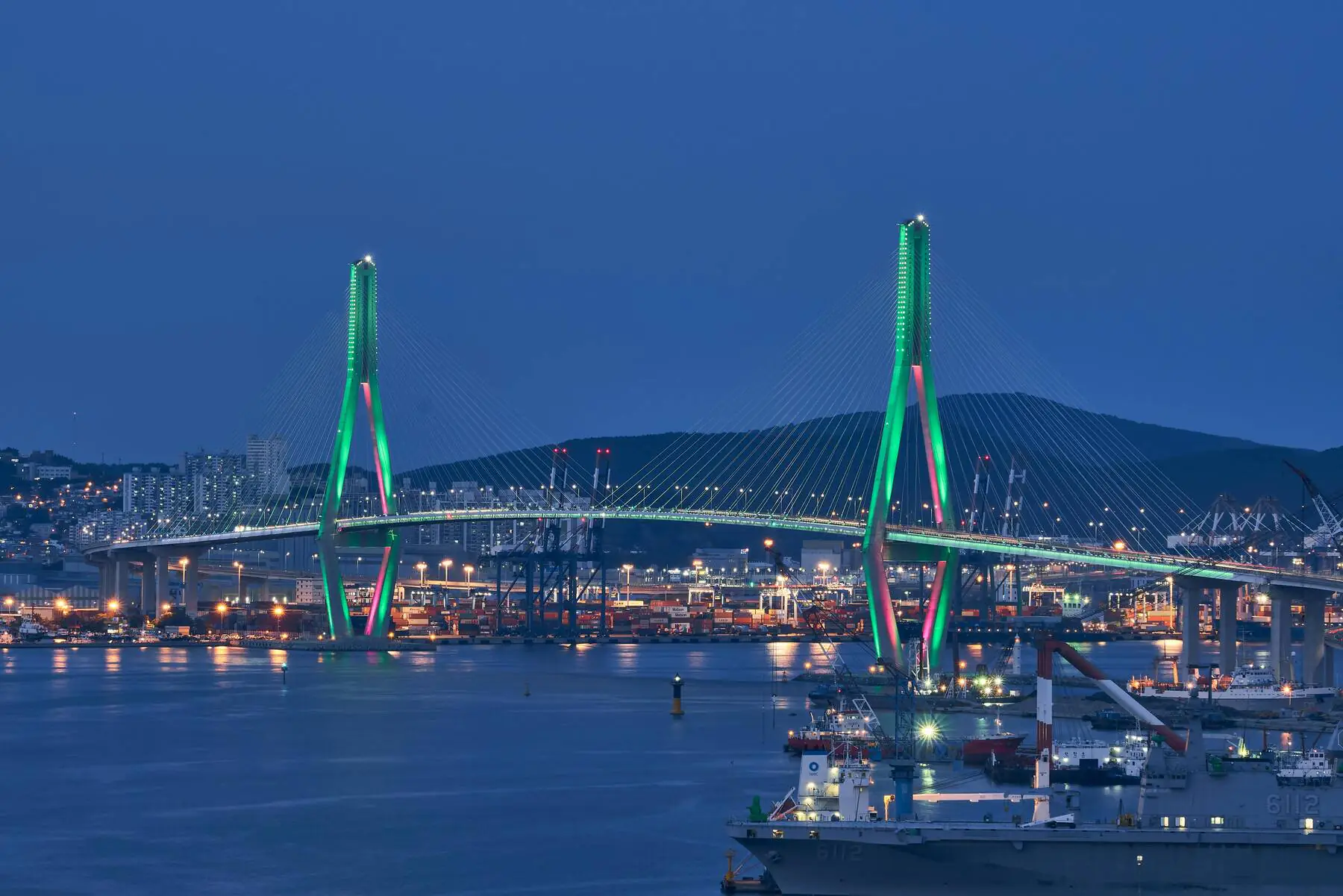 Shipping From Korea To US: Shipping Times, Routes & Cost